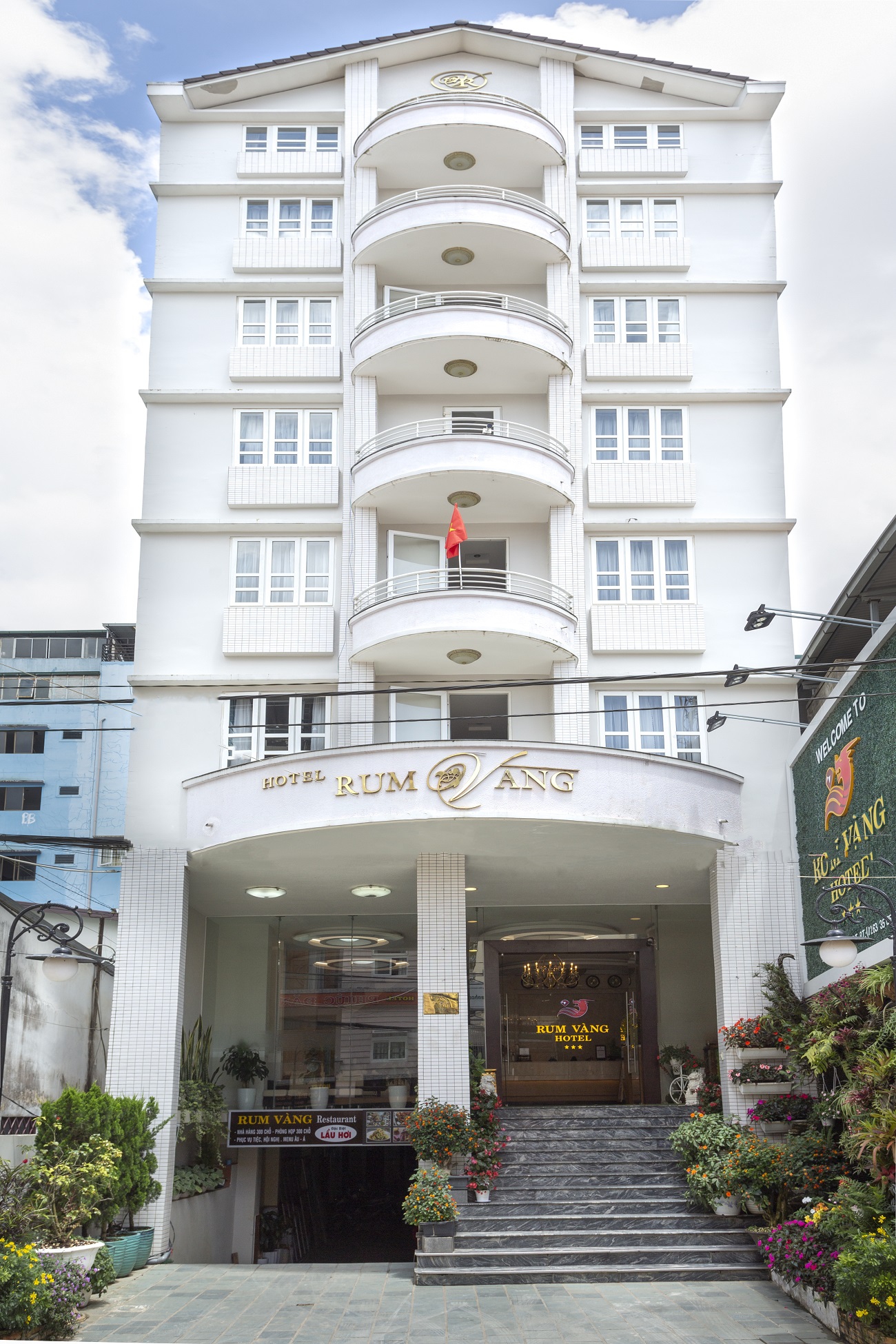 Rum Vàng II Hotel 3*